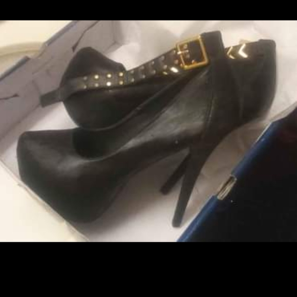 Heels - Picture 14 of 15